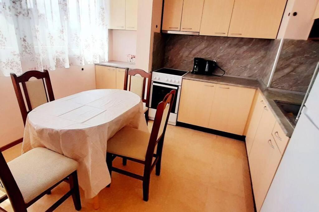 Soc Apartment Close To The Center Burgas Ngoại thất bức ảnh