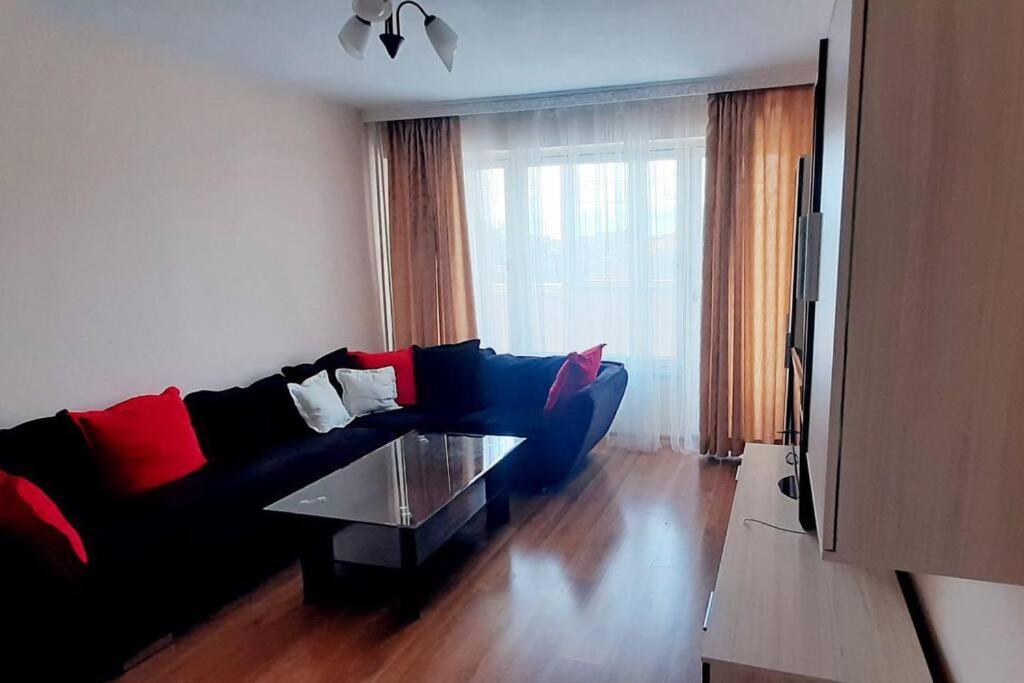 Soc Apartment Close To The Center Burgas Ngoại thất bức ảnh